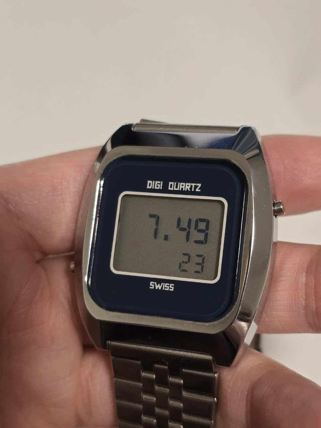 Vintage Quartz LCD Digital Watch - photo 4