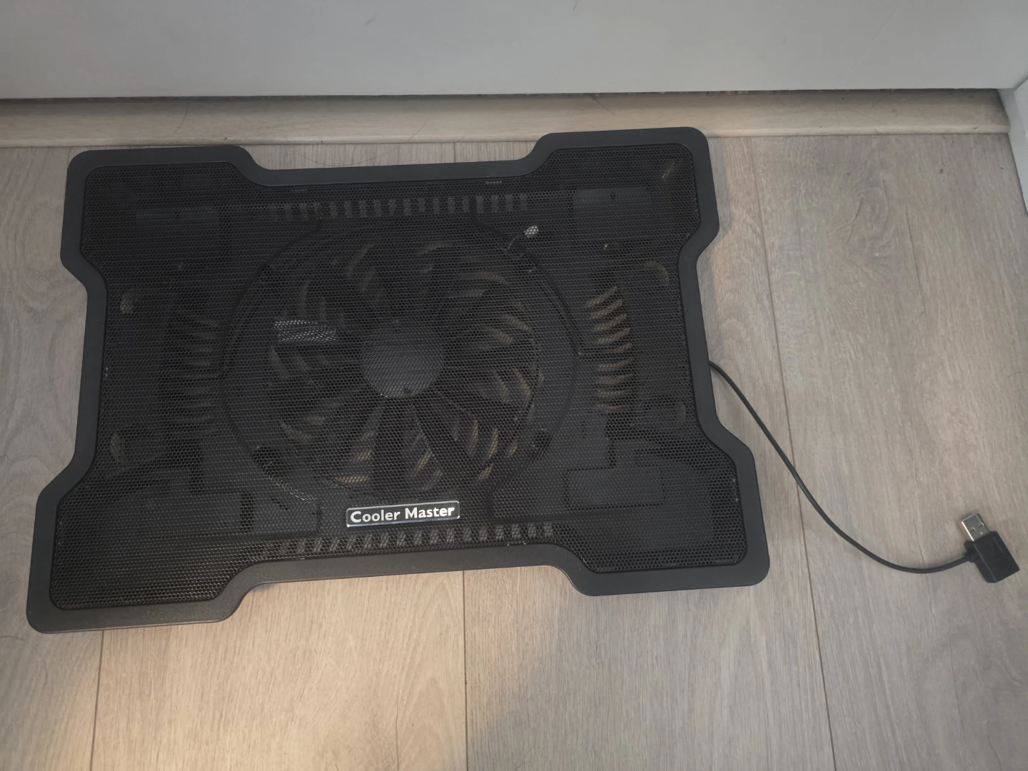 Cooler Master Ultra Slim Laptop Cooling