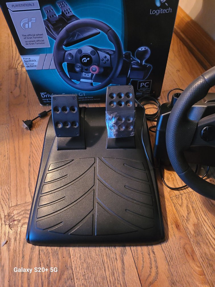 Logitech Driving Force GT Racing Wheel & Pedals for PS3 - photo 3