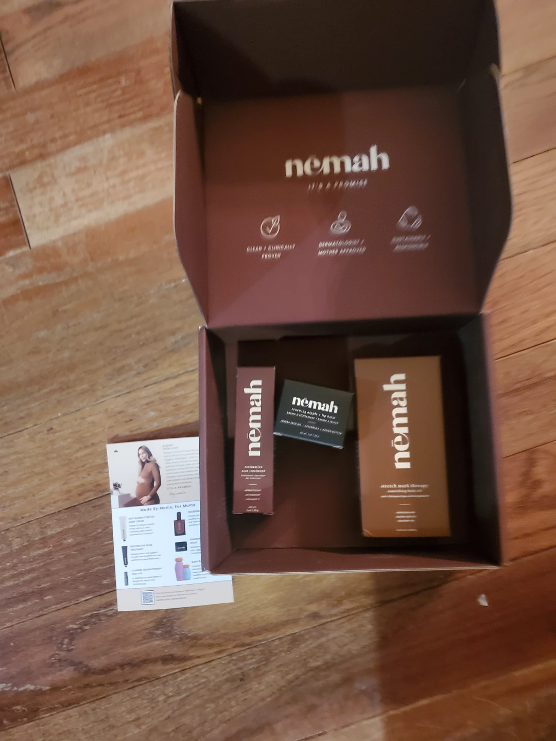 Nemah Stretch Mark Therapy Smoothing Body Oil & Lip Balm