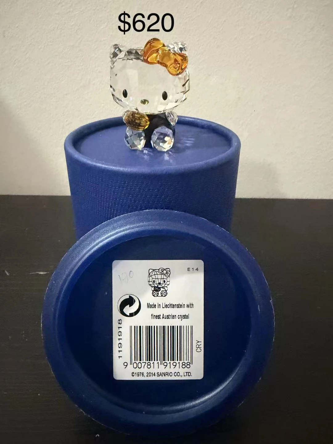 Swarovski Crystal Hello Kitty Figurine - photo 4