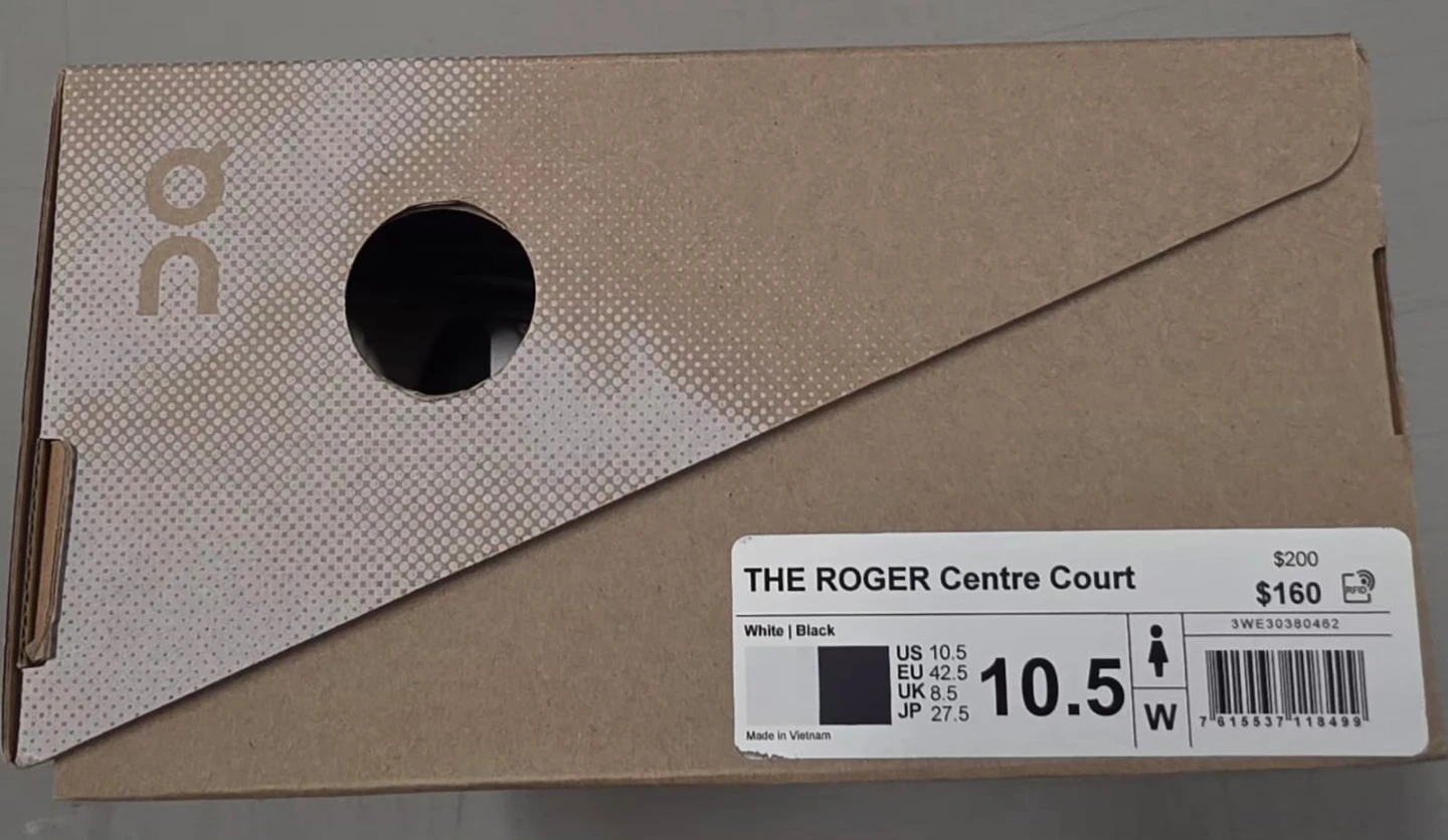 ON The Roger Centre Court White/Black Tennis Shoes