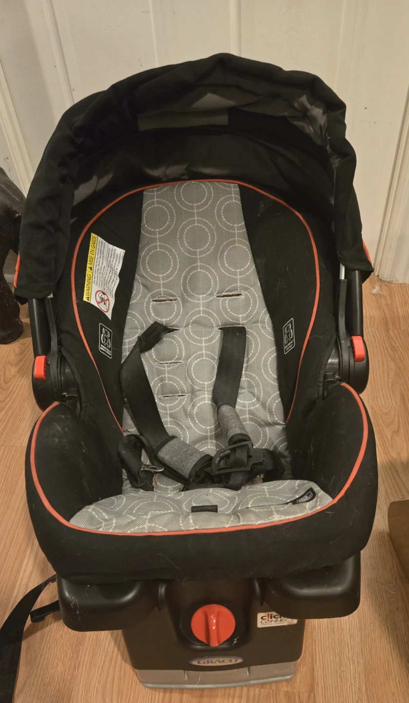 Graco Click Connect Car Seat - photo 2
