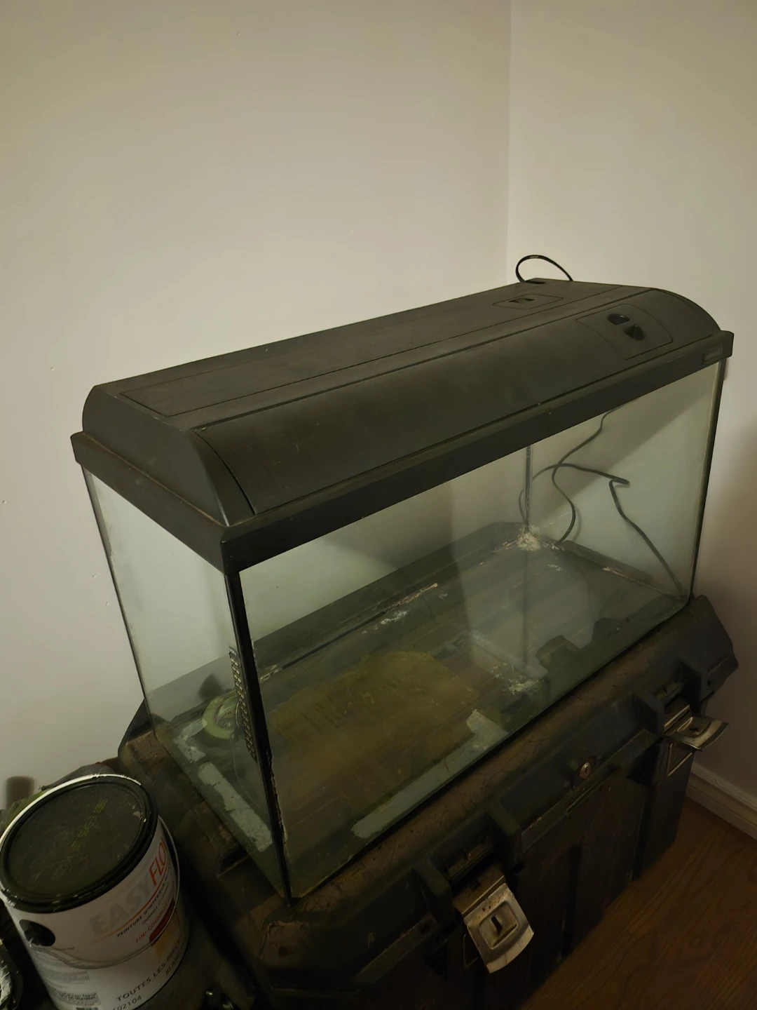 Aquarium Tank with Lid and light - photo 4