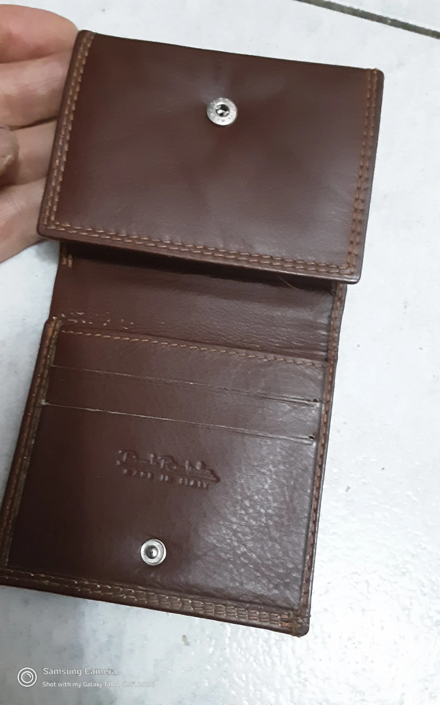 Brown Leather Bi-Fold Wallet 100% leather