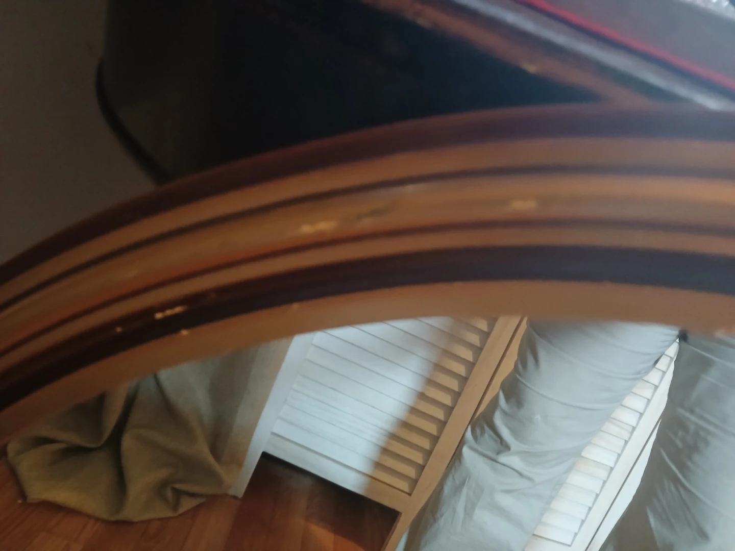 Oval Decorative Mirror with Gold-Tone Frame - photo 4