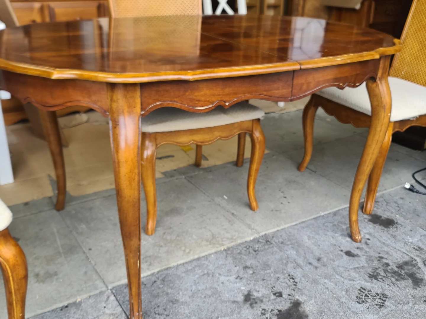 Extendable Dining Table with 3-Chairs - photo 4