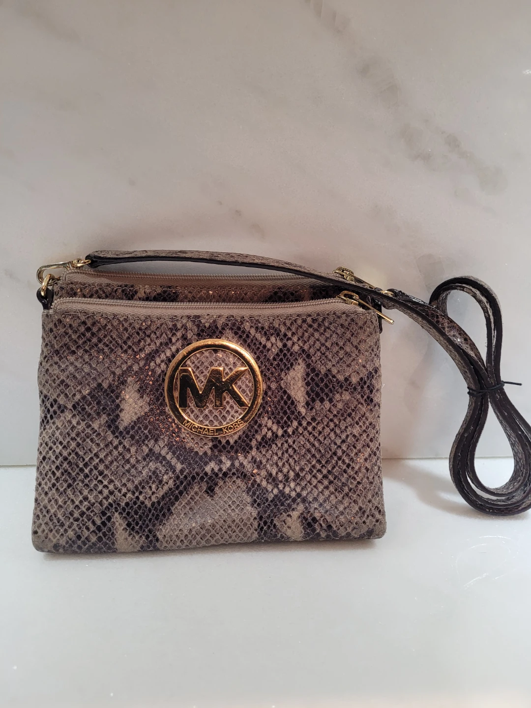 Michael Kors Crossbody Purse With Built-in Wallet - photo 5