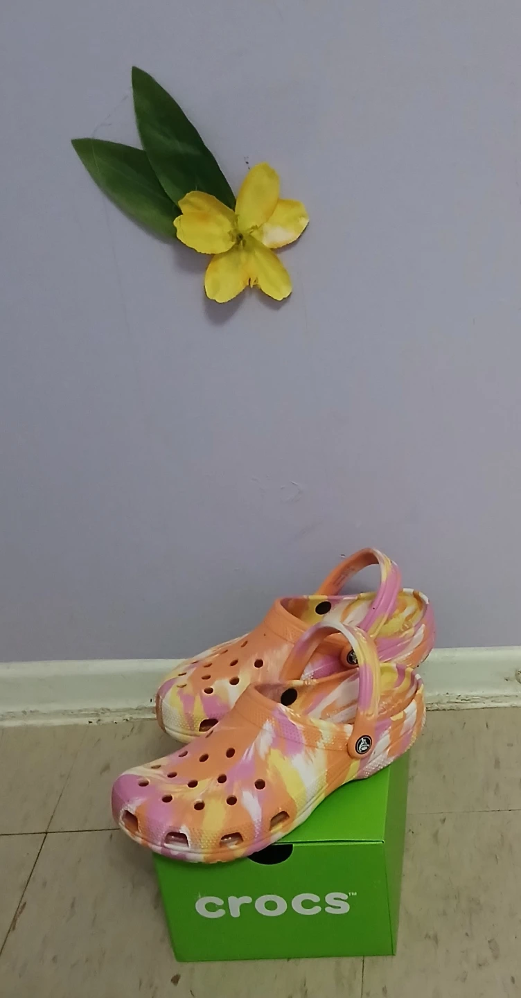 Crocs Tie-Dye Clogs - Adults Unisex - photo 3