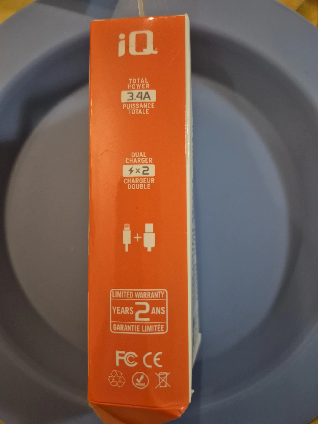 iQ Mobile Power Lightning Dual Rapid In-Car Charger - photo 5