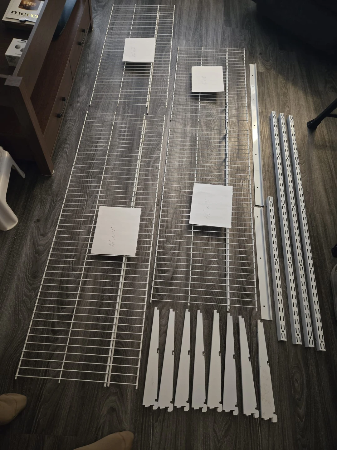 California closet shelving set