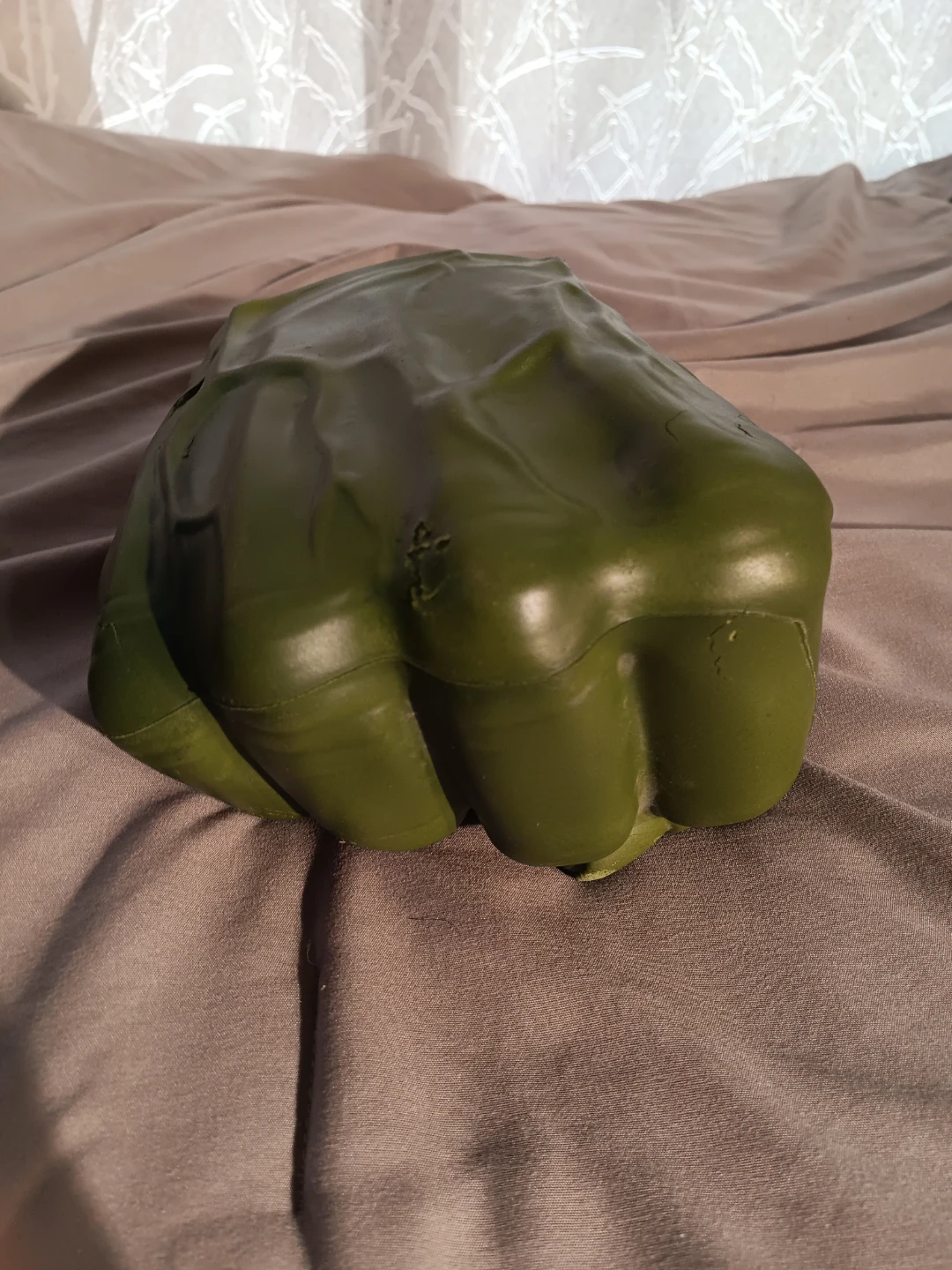 The Incredible Hulk Fist Toy - photo 2