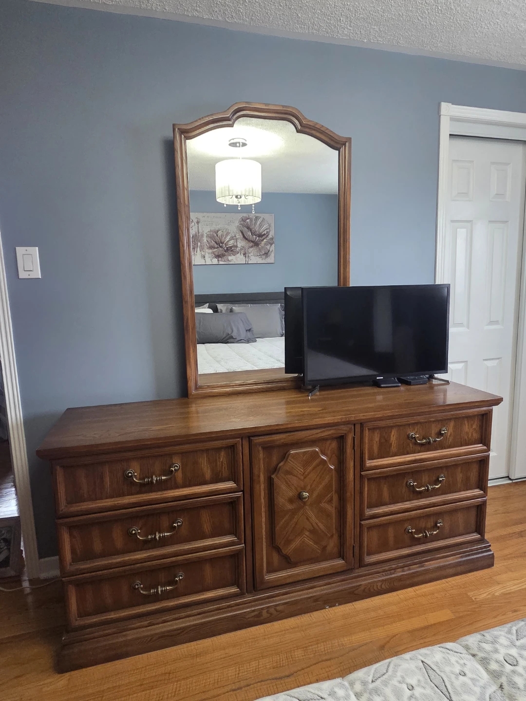 Solid Wood Bedroom Furniture