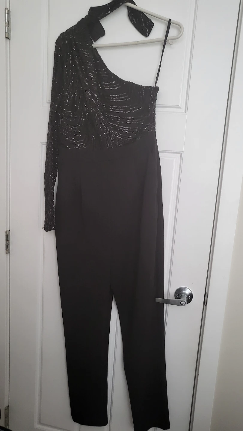 Black One-Shoulder Sequin Jumpsuit - photo 2