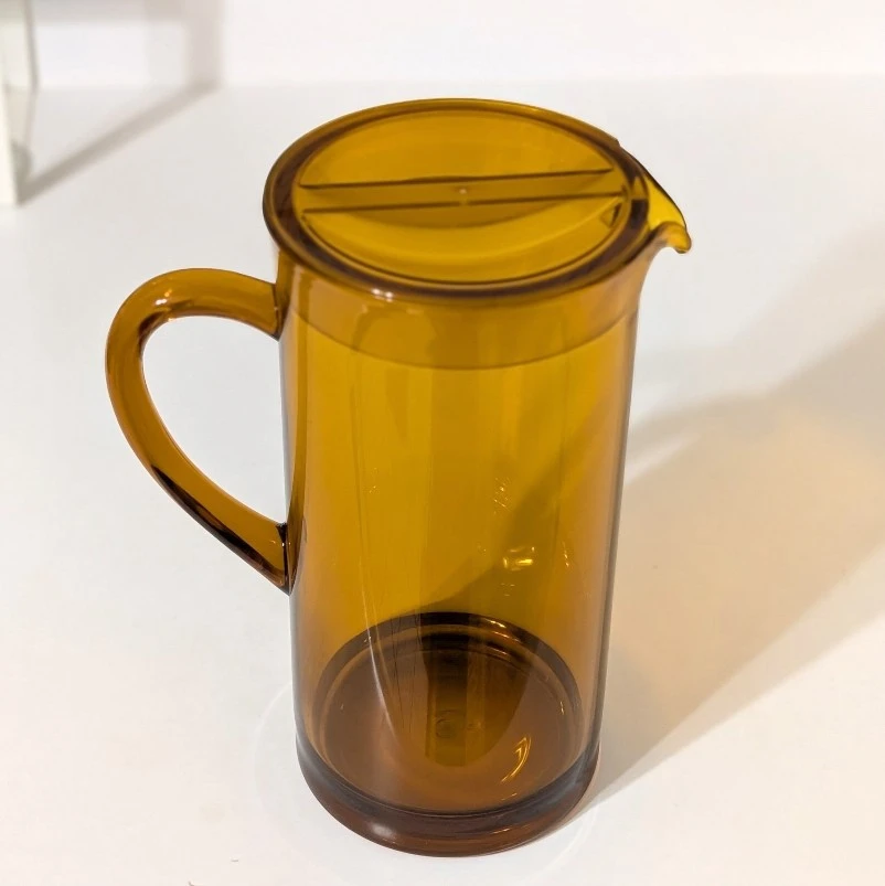 Smokey Brown Amber Plastic Pitcher w/ Lid - photo 2