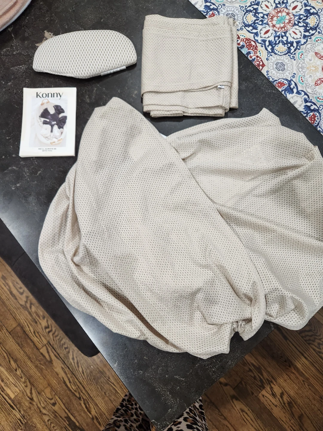 Konny Baby Carrier – Breathable Mesh – Like New - photo 3
