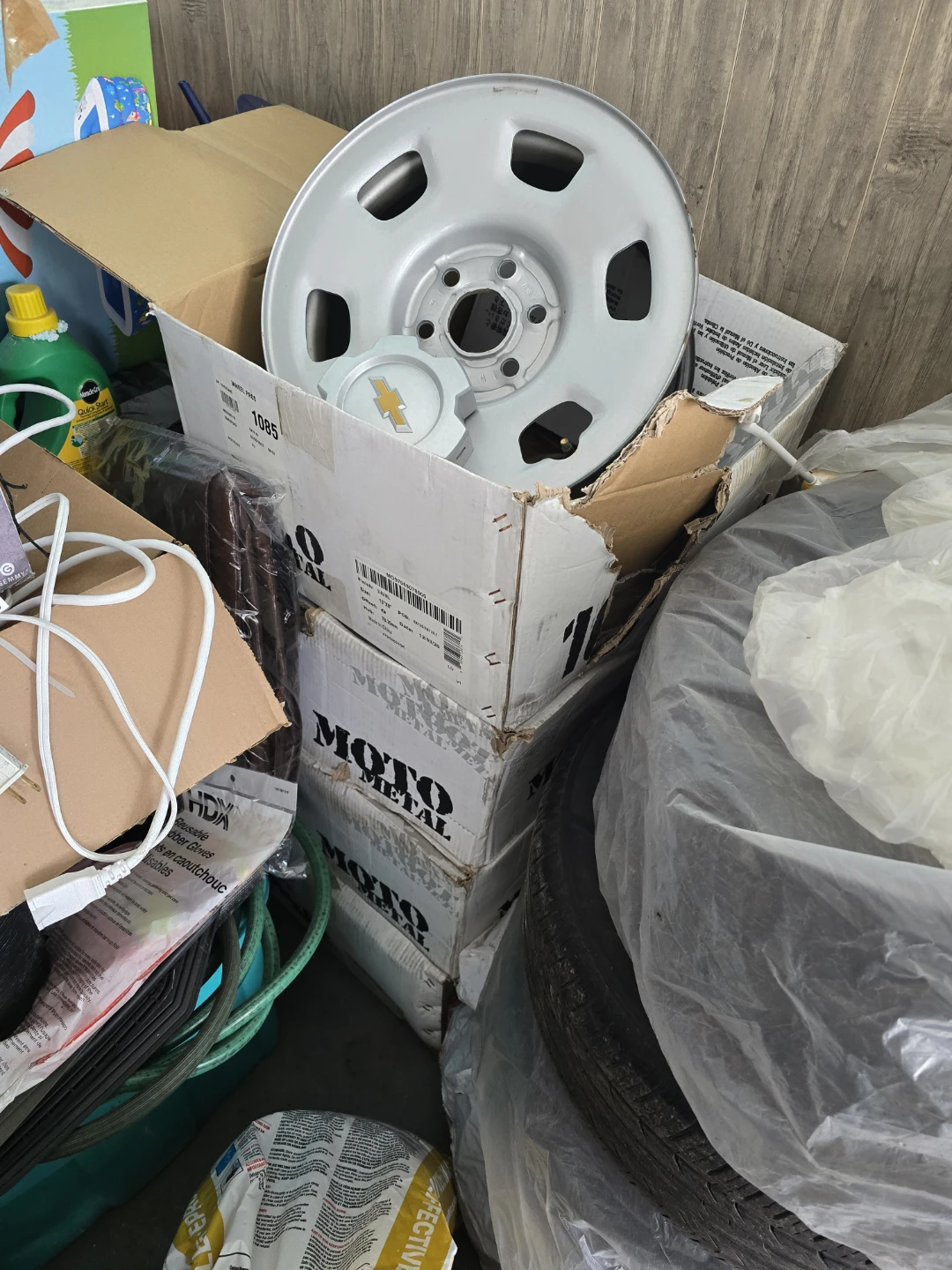 Chevrolet Steel Wheel Rim with Hubcap - photo 2
