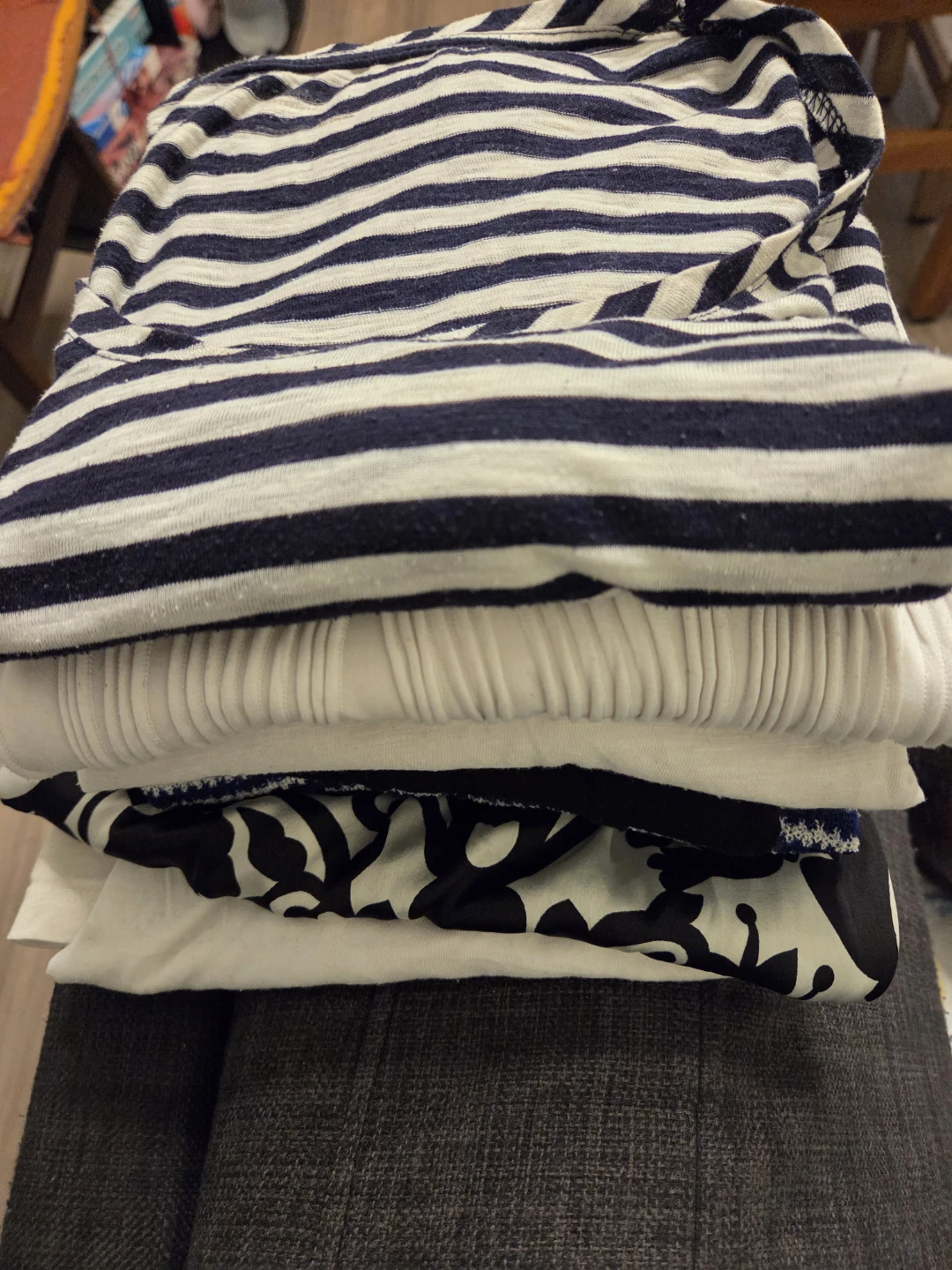 Maternity tops size.M - photo 2