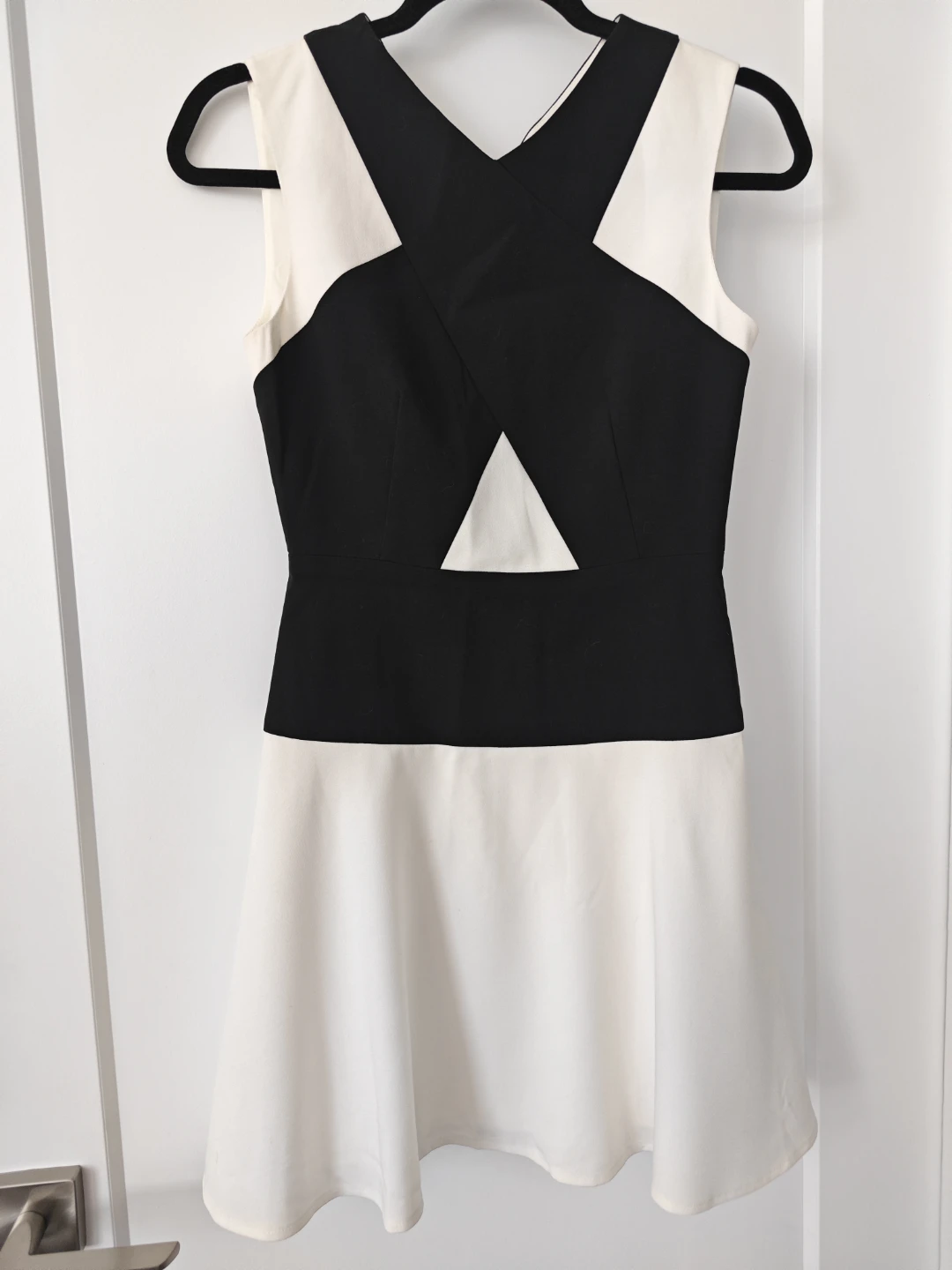 Black and White Sleeveless Dress