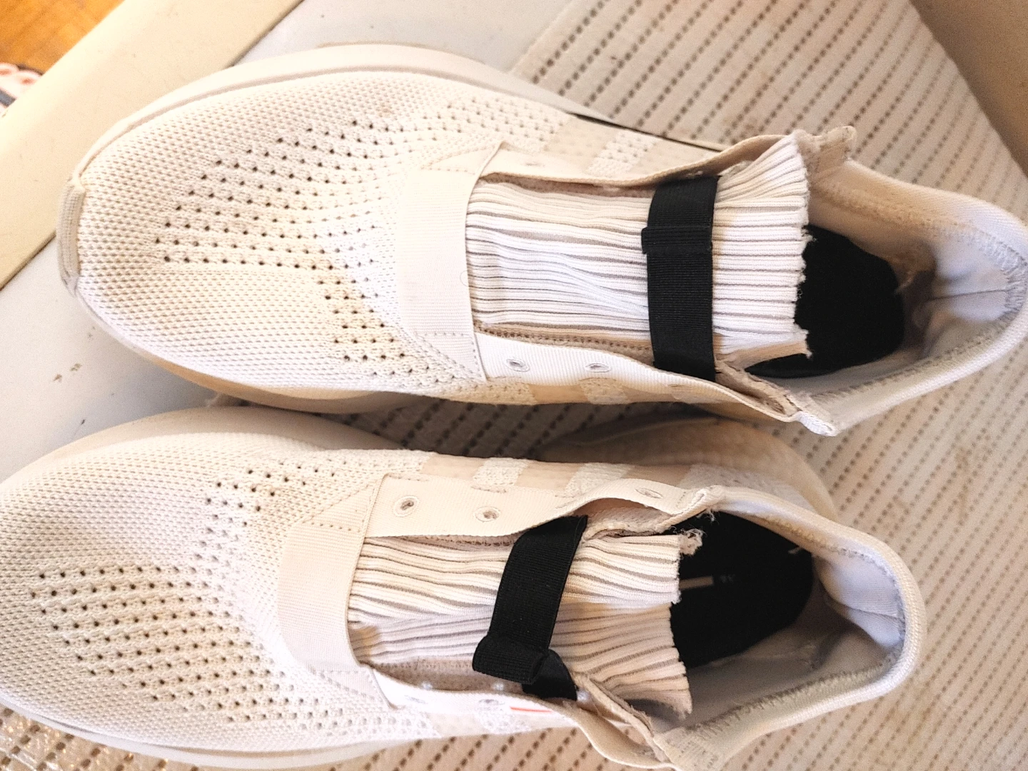 Adidas White Knit Running Shoes - photo 3