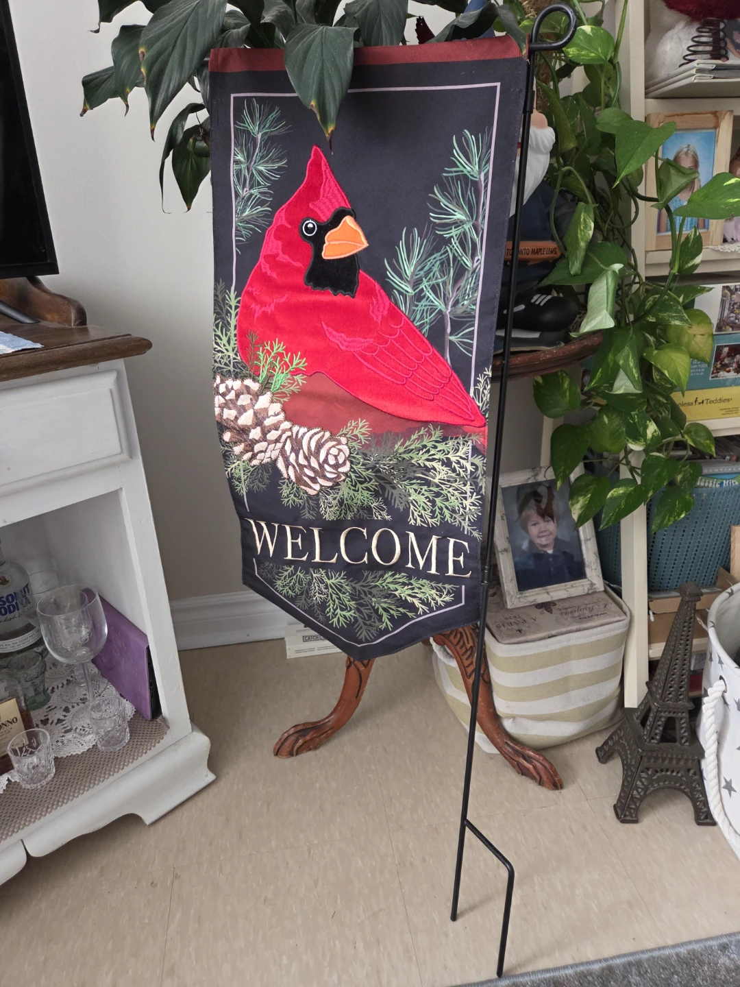 Cardinal Welcome Garden Flag 🥕