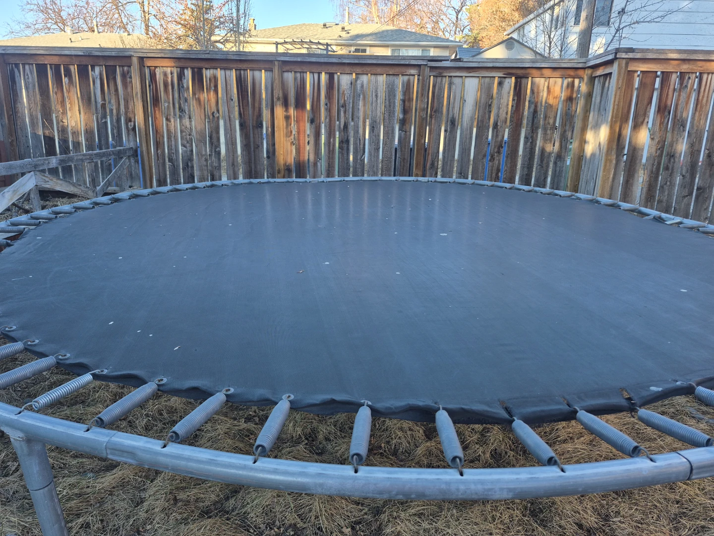 Round Trampoline - photo 2