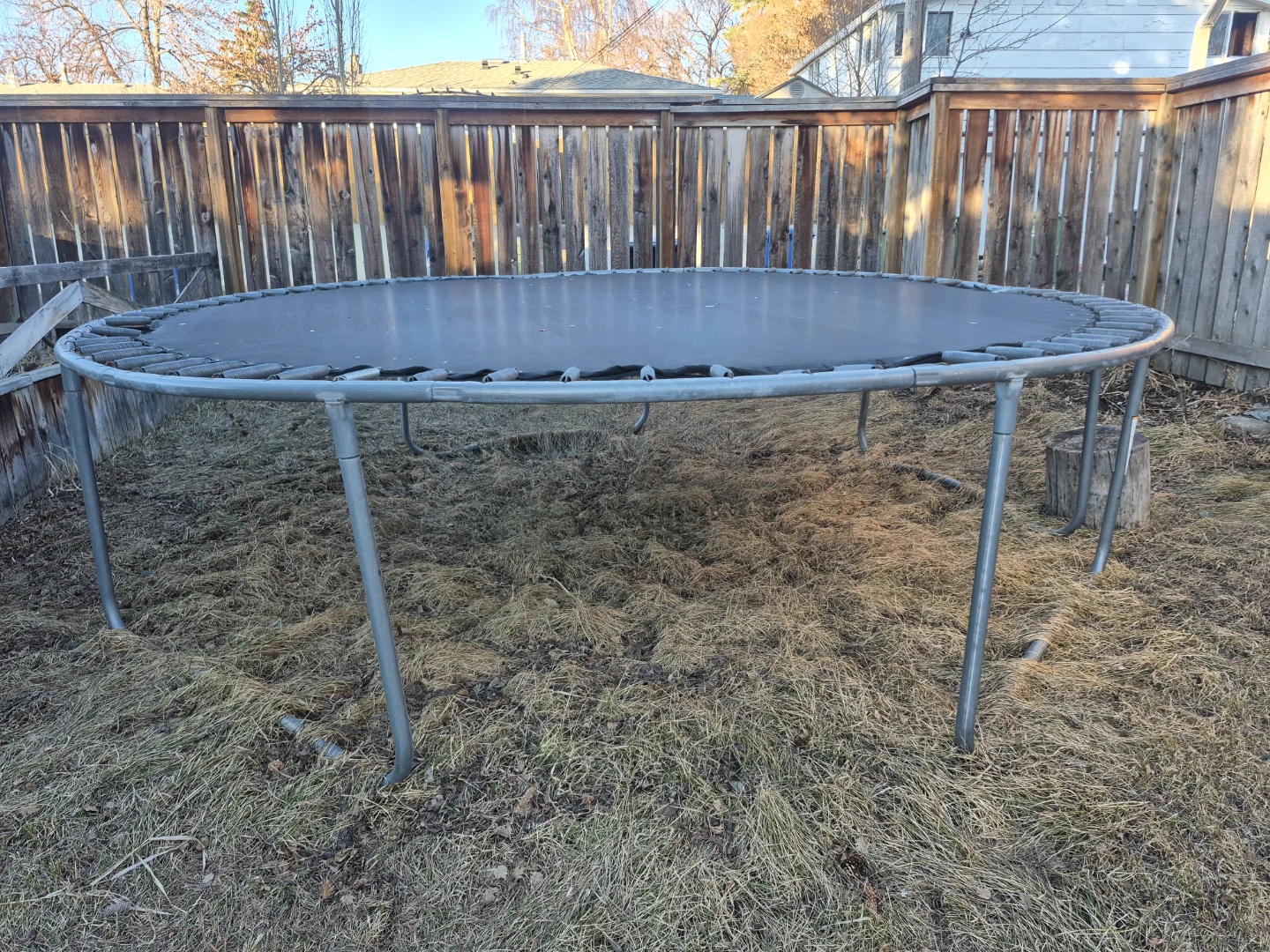 Round Trampoline - photo 3