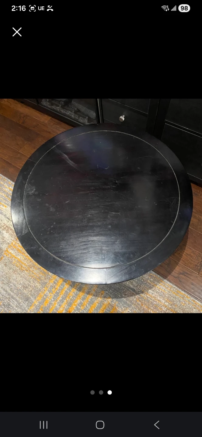 Black Round Coffee Table with Lower Shelf 🥕