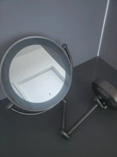 Wall Mount Vanity Mirror with Light - photo 3