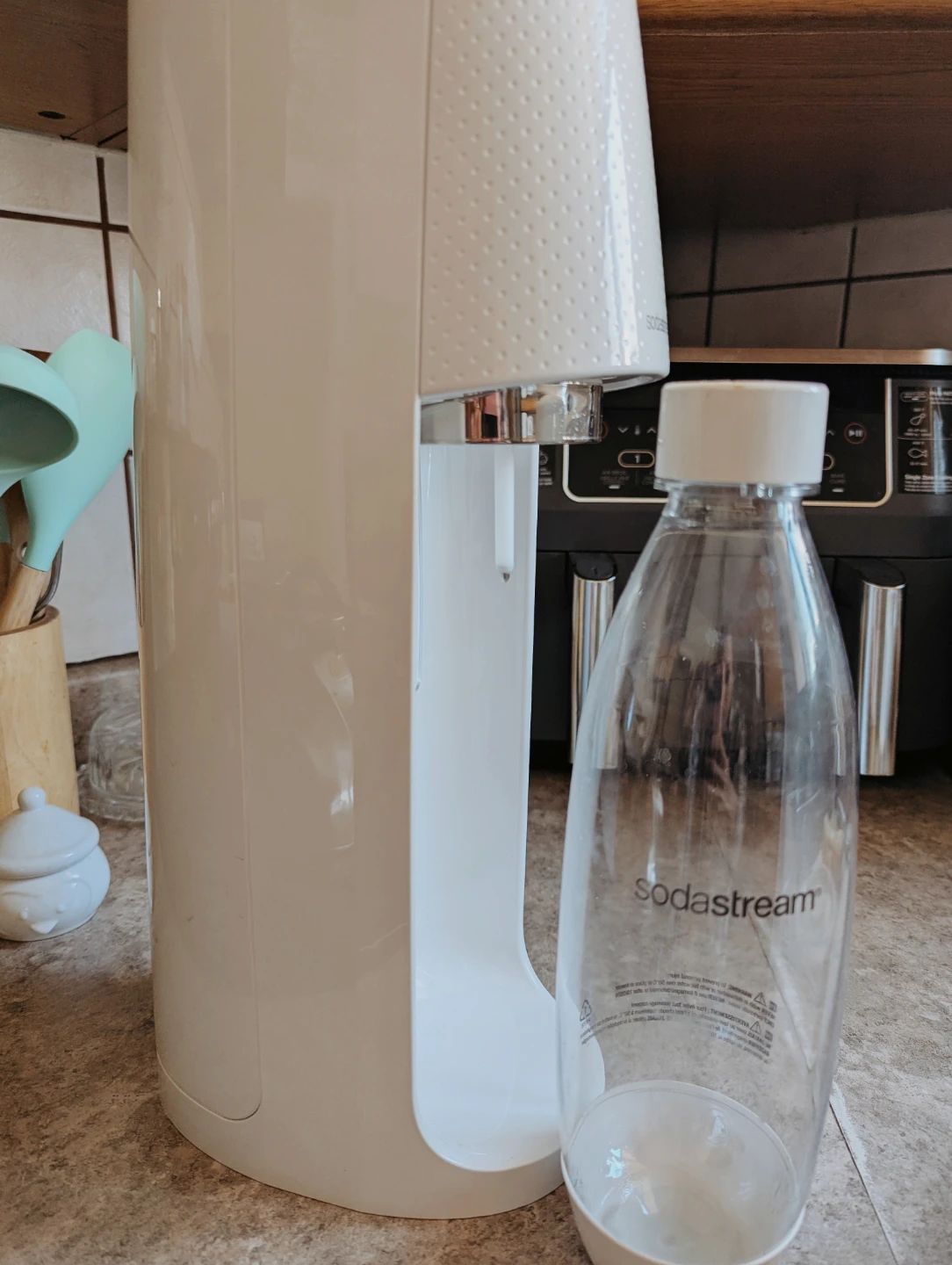 SodaStream Sparkling Water Maker - photo 4