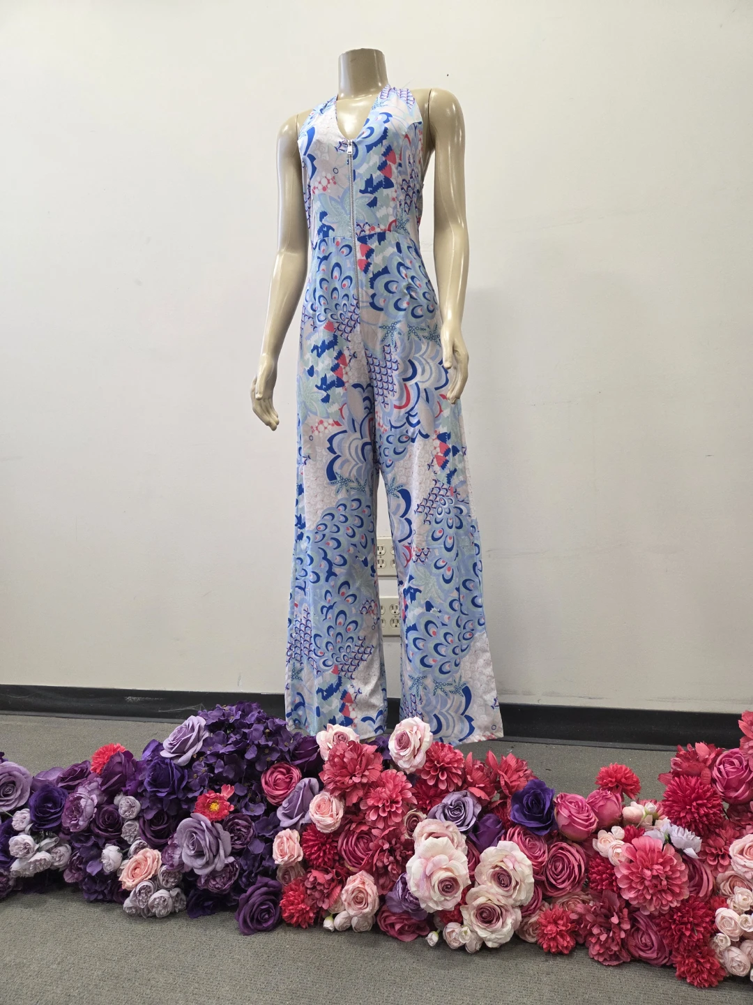 Vintage Halter Neck Jumpsuit new old stock with tag - photo 3