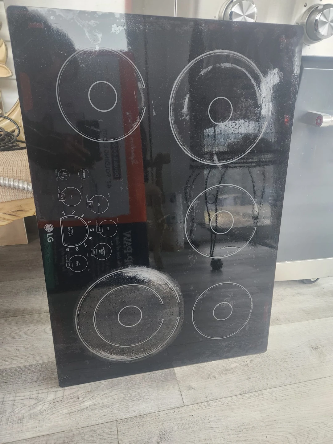 LG 4-Burner Electric Cooktop