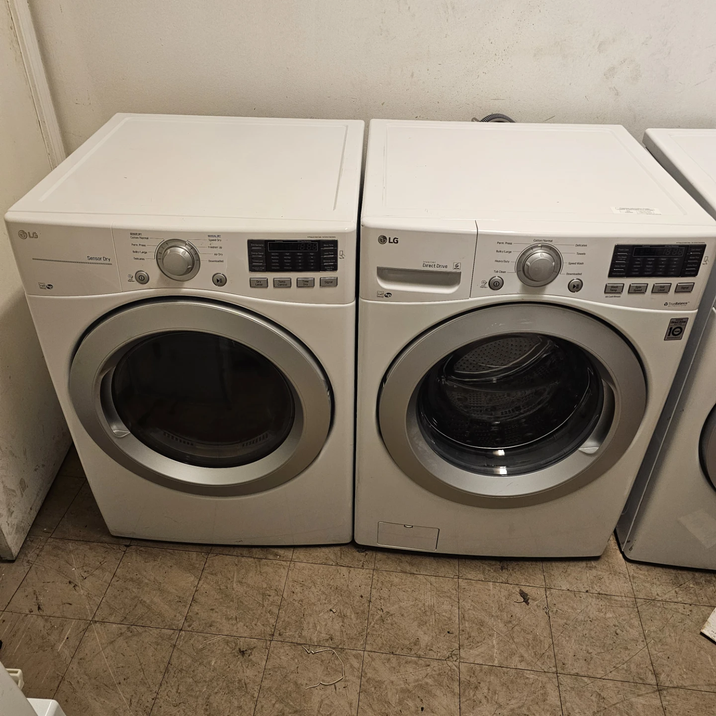 LG Front Load Washer and Dryer Set - photo 2