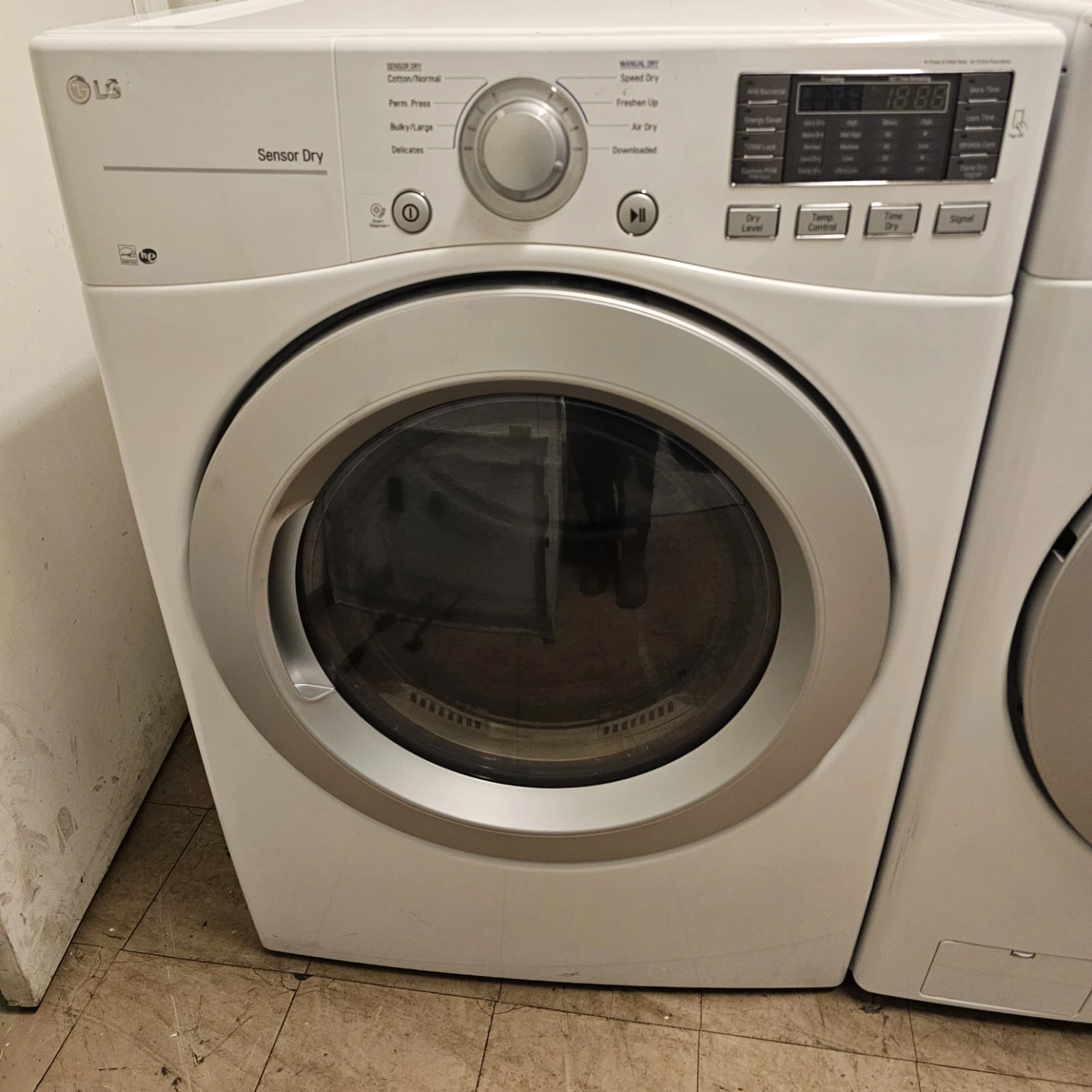 LG Front Load Washer and Dryer Set - photo 5