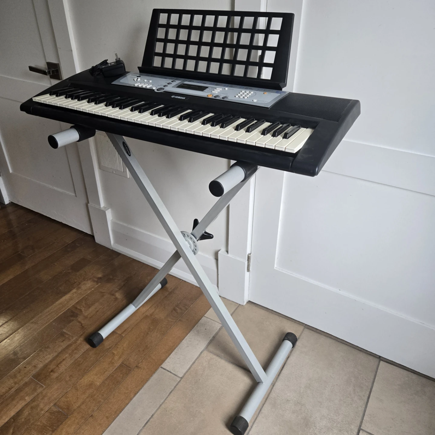Yamaha Portable Keyboard with Stand