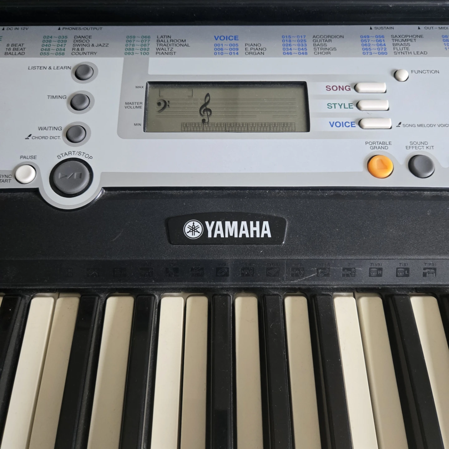 Yamaha Portable Keyboard with Stand - photo 3