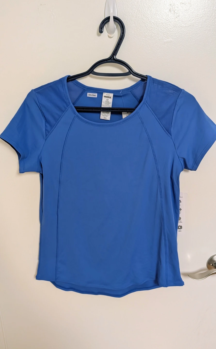 Brand New with Tags Blue Short Sleeve Active Top - Women's Small