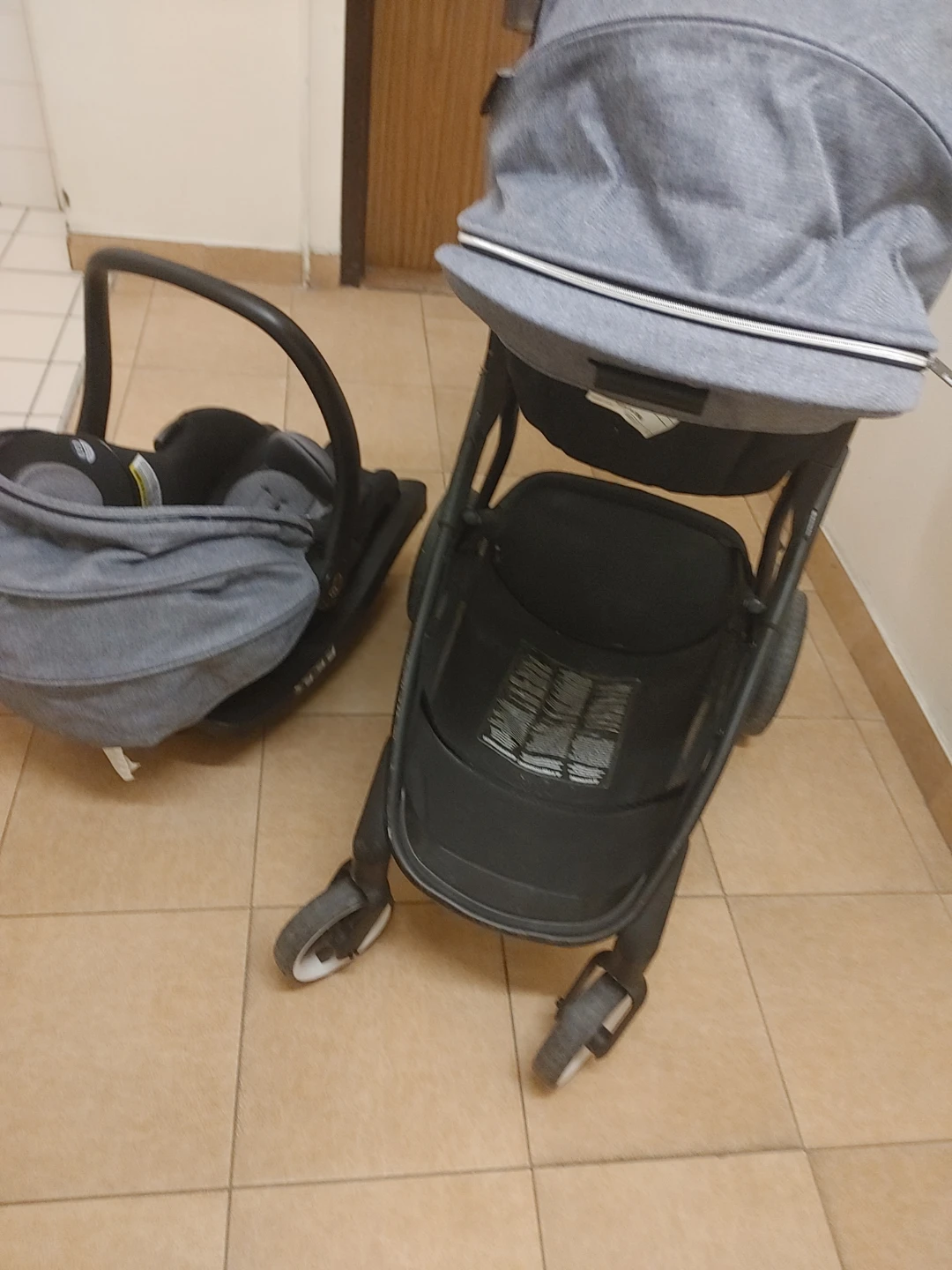 Evenflo Stroller and Car Seat Travel System - photo 5