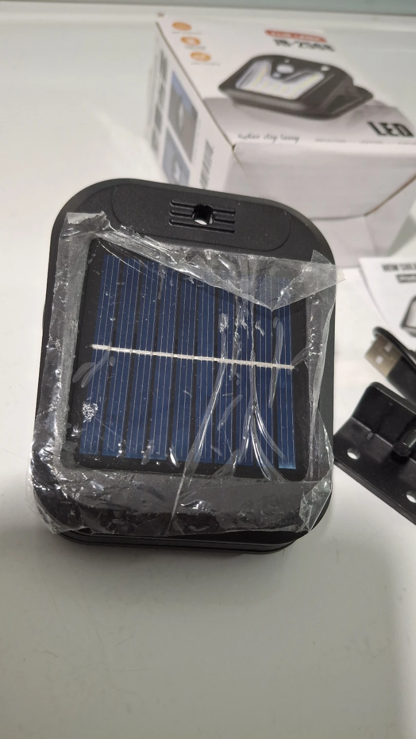 Solar Clip Lamp with Motion Sensor 🥕 - photo 5