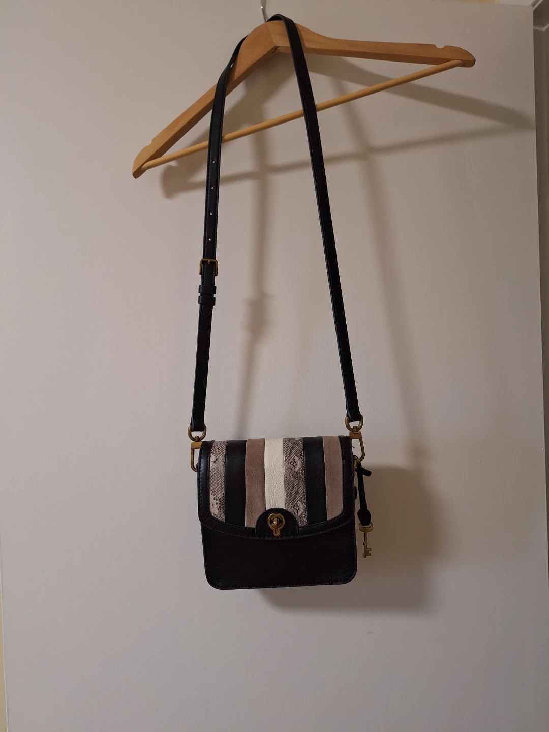 Small FOSSIL Purse