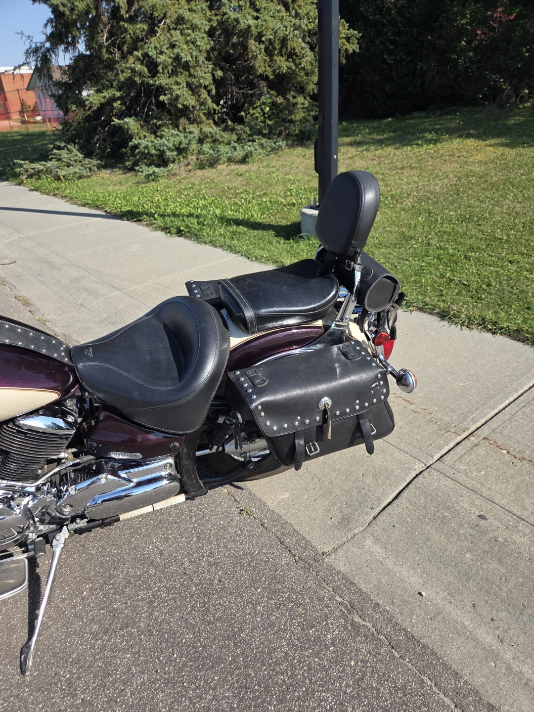 Yamaha V-Star Motorcycle - photo 4