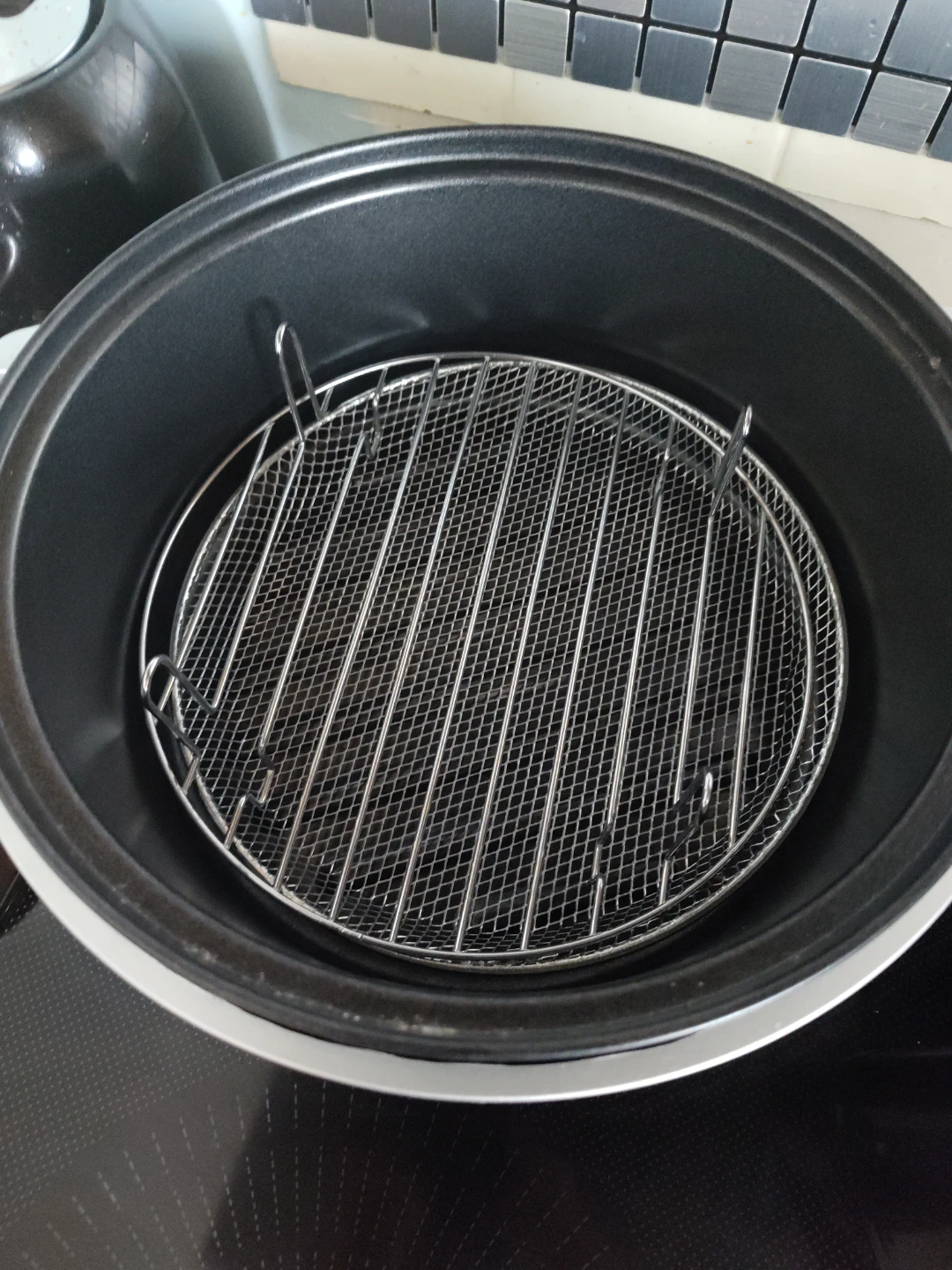 Black Air Fryer with Wire Rack - photo 2