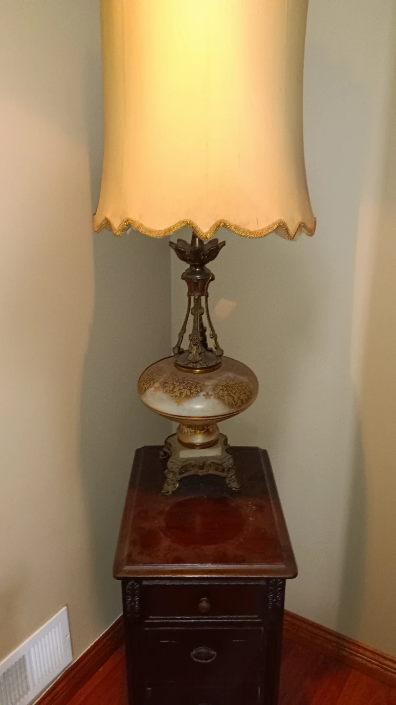 Vintage Table Lamp with Floral Design