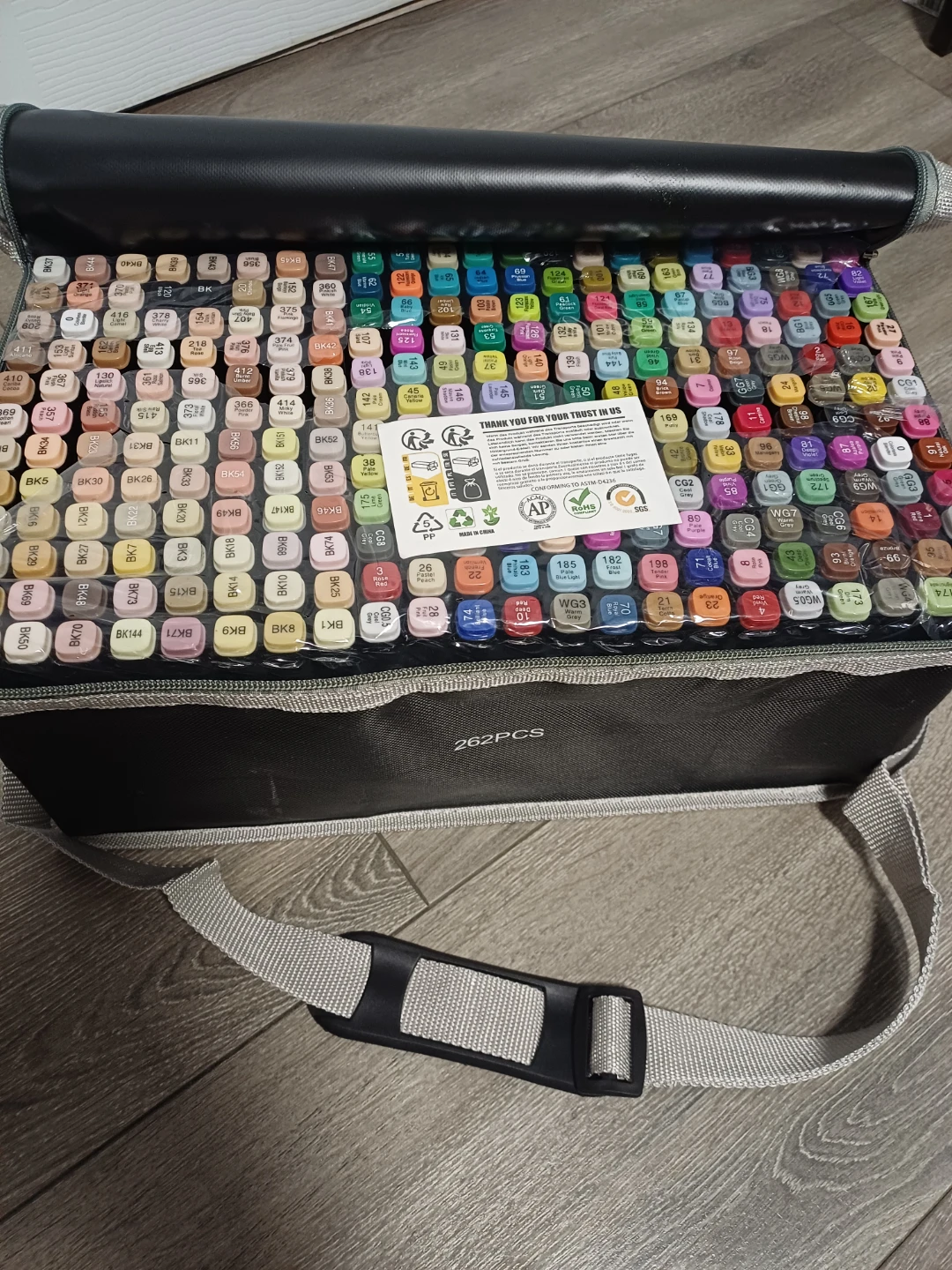 262 Pieces Alcohol Marker Set with Carrying Case - photo 3