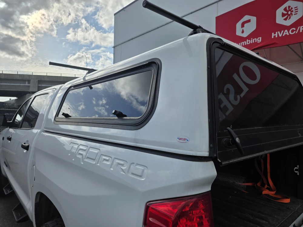 5.5ft truck canopy - photo 5