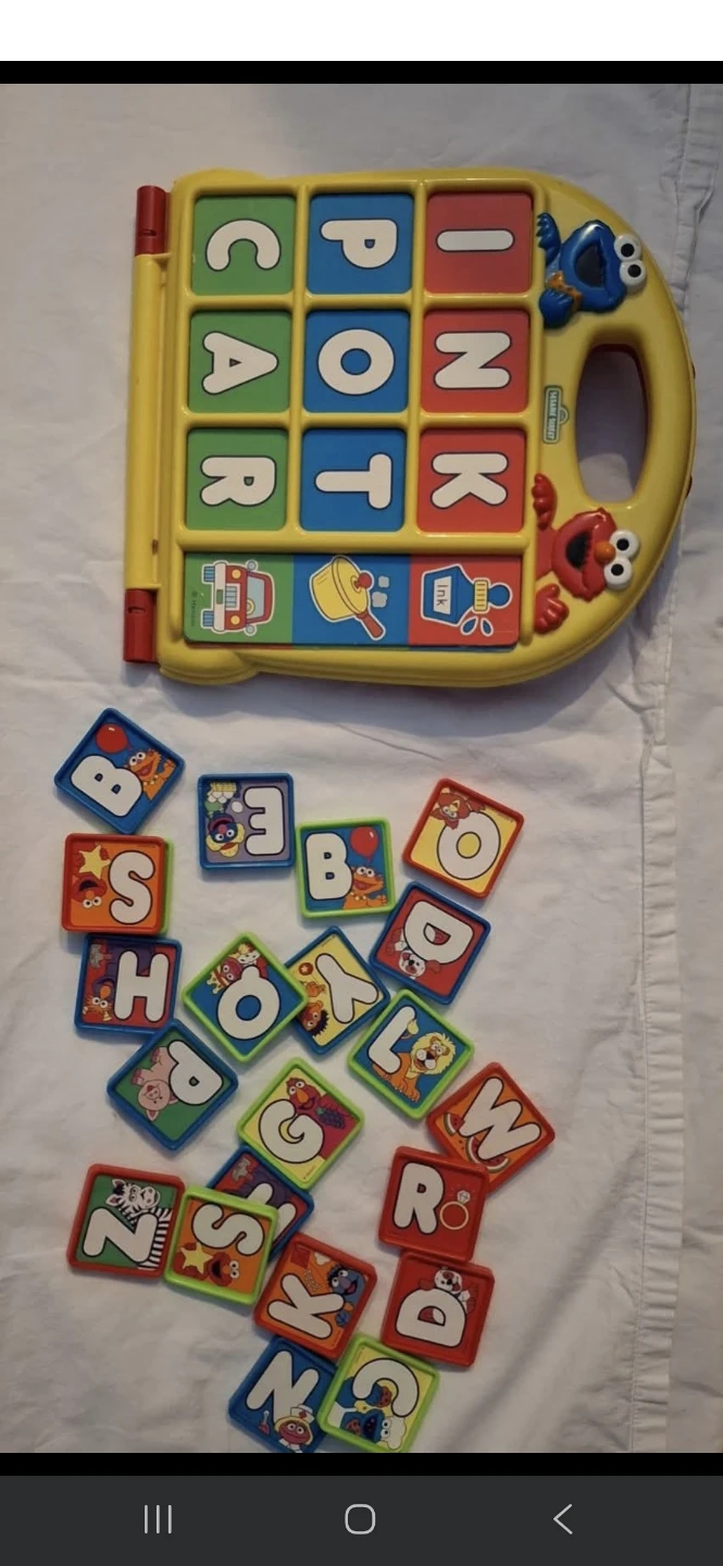 Sesame Street  cvc words with Letters