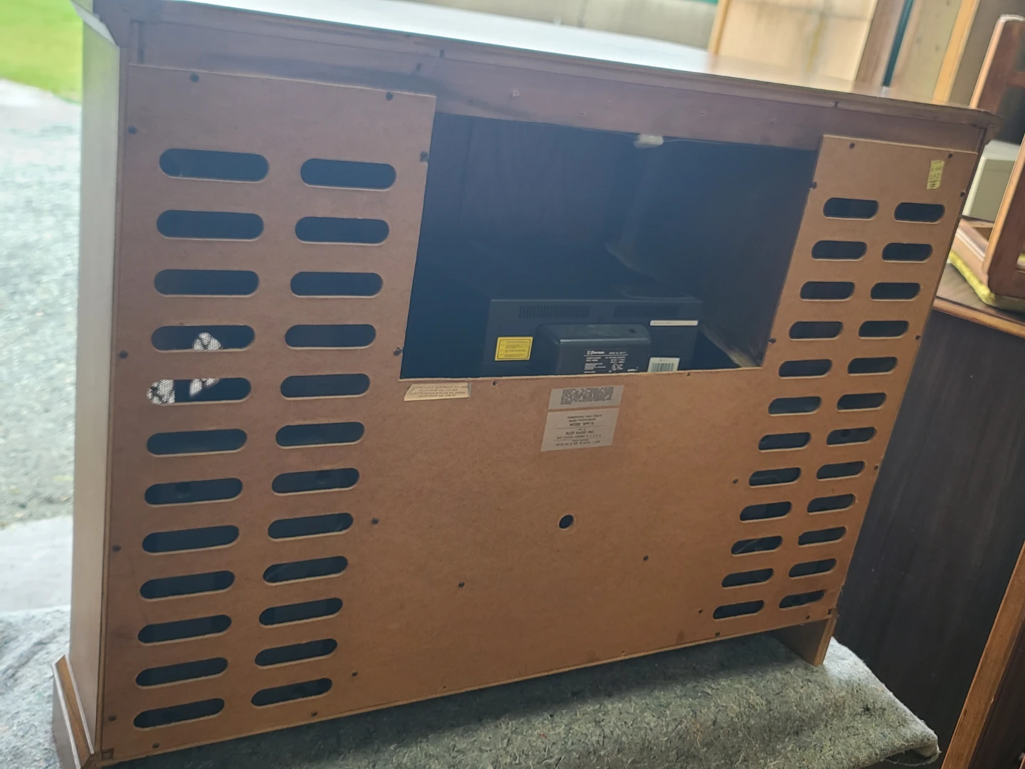 Vintage Stereo Cabinet with Wood Doors - photo 4
