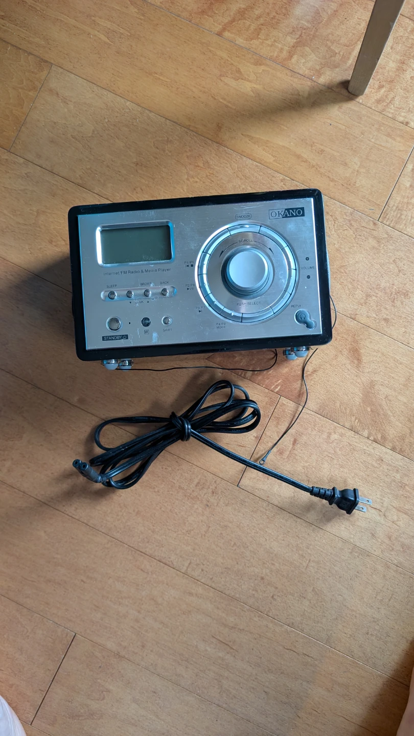 OKANO TR 2608I Internet FM Radio & Media Player