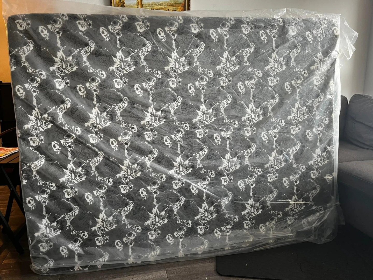Mattress with floral pattern