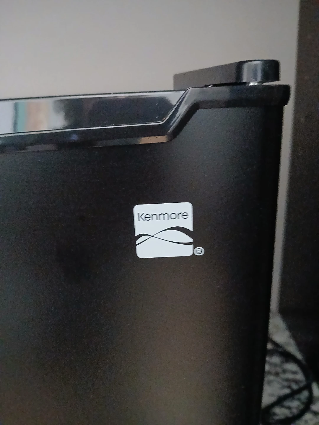 🥕 Kenmore Compact Refrigerator 1.7 Cu. Ft. Black - photo 2